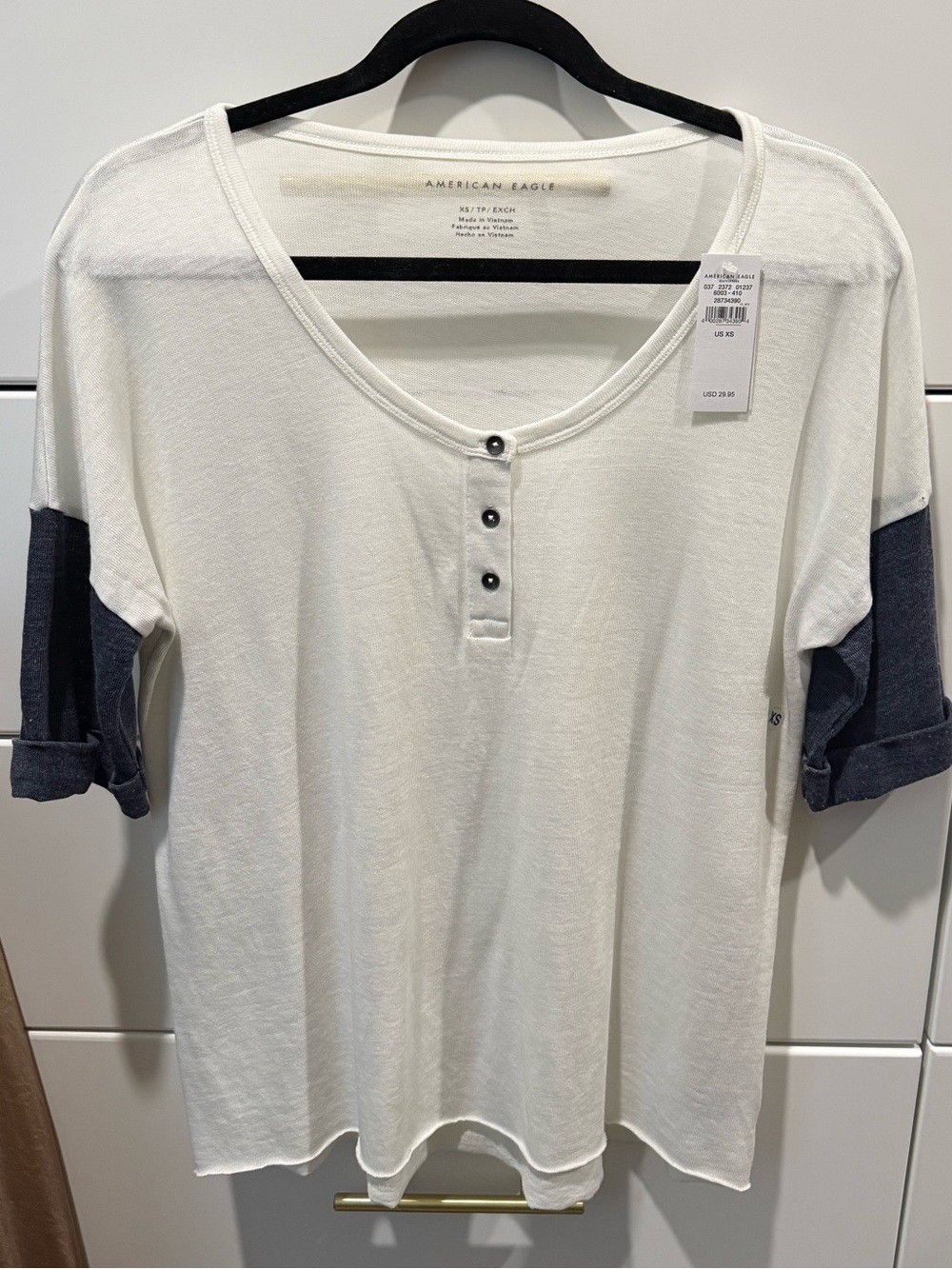 American Eagle NWT size XS White Henley with Navy Sleeve Accent